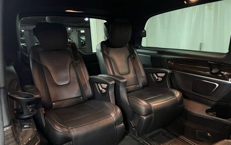 Mercedes-Benz V-Класс, 2021 год, 7 990 000 рублей, 5 фотография