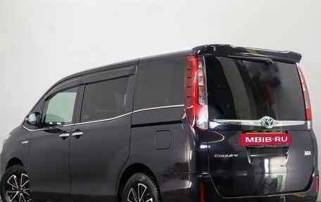 Toyota Esquire I, 2015 год, 2 119 000 рублей, 7 фотография