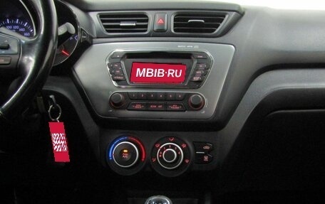 KIA Rio III рестайлинг, 2013 год, 750 000 рублей, 16 фотография