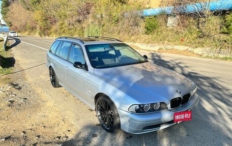 BMW 5 серия, 2002 год, 900 000 рублей, 2 фотография