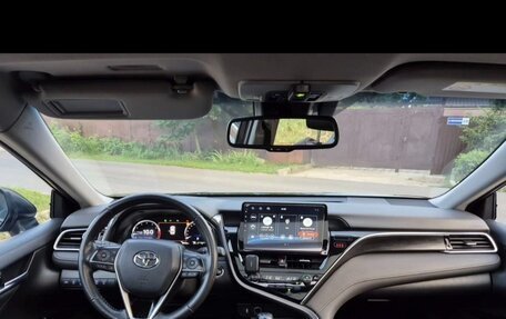 Toyota Camry, 2022 год, 3 500 000 рублей, 5 фотография