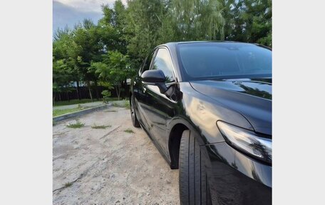 Toyota Camry, 2022 год, 3 500 000 рублей, 2 фотография