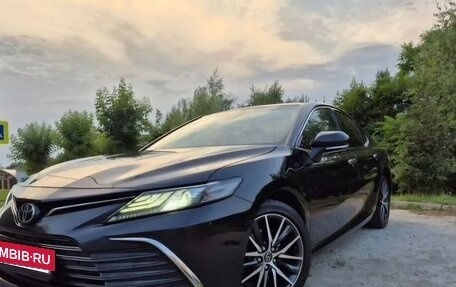 Toyota Camry, 2022 год, 3 500 000 рублей, 13 фотография