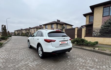 Infiniti QX70, 2014 год, 2 520 000 рублей, 4 фотография