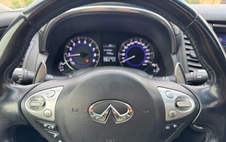 Infiniti QX70, 2014 год, 2 520 000 рублей, 16 фотография
