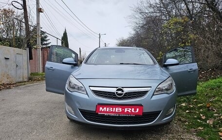 Opel Astra J, 2012 год, 850 000 рублей, 1 фотография