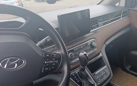 Hyundai Grand Starex Grand Starex I рестайлинг 2, 2018 год, 4 000 000 рублей, 17 фотография