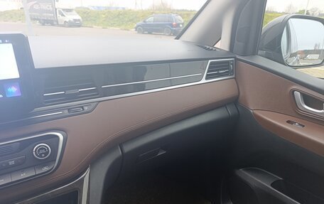 Hyundai Grand Starex Grand Starex I рестайлинг 2, 2018 год, 4 000 000 рублей, 8 фотография