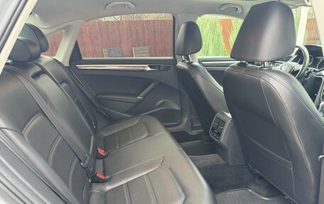 Volkswagen Passat B8 рестайлинг, 2017 год, 1 825 000 рублей, 17 фотография