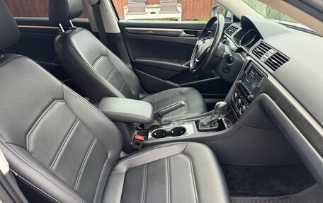 Volkswagen Passat B8 рестайлинг, 2017 год, 1 825 000 рублей, 20 фотография