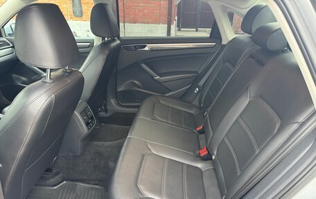 Volkswagen Passat B8 рестайлинг, 2017 год, 1 825 000 рублей, 23 фотография