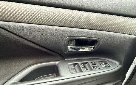 Mitsubishi Outlander III рестайлинг 3, 2018 год, 1 914 000 рублей, 16 фотография