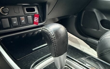 Mitsubishi Outlander III рестайлинг 3, 2018 год, 1 914 000 рублей, 14 фотография