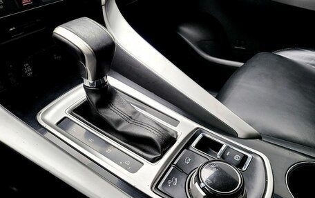 Mitsubishi Pajero Sport III рестайлинг, 2017 год, 2 200 000 рублей, 19 фотография