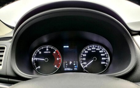 Mitsubishi Pajero Sport III рестайлинг, 2017 год, 2 200 000 рублей, 23 фотография