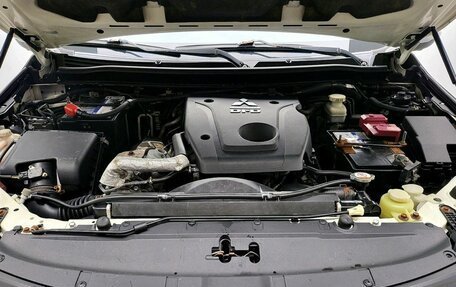 Mitsubishi Pajero Sport III рестайлинг, 2017 год, 2 200 000 рублей, 13 фотография