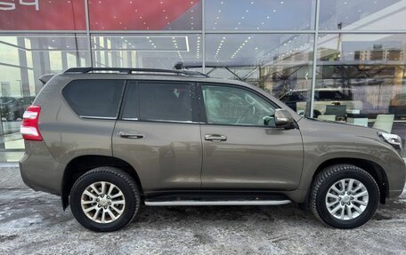 Toyota Land Cruiser Prado 150 рестайлинг 2, 2015 год, 3 565 000 рублей, 5 фотография