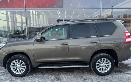 Toyota Land Cruiser Prado 150 рестайлинг 2, 2015 год, 3 565 000 рублей, 9 фотография