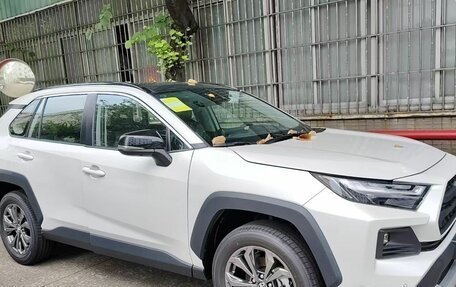 Toyota RAV4, 2025 год, 4 400 000 рублей, 5 фотография