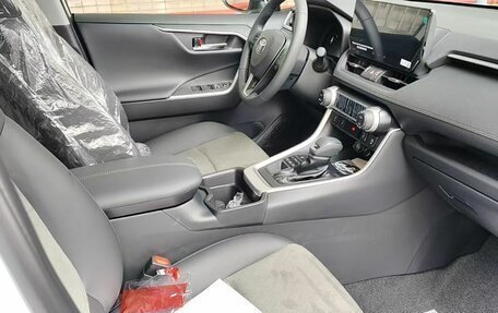 Toyota RAV4, 2025 год, 4 400 000 рублей, 7 фотография