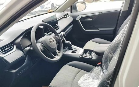 Toyota RAV4, 2025 год, 4 400 000 рублей, 9 фотография