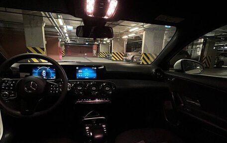 Mercedes-Benz A-Класс, 2018 год, 2 150 000 рублей, 12 фотография