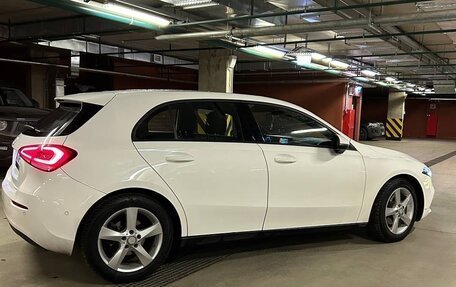 Mercedes-Benz A-Класс, 2018 год, 2 150 000 рублей, 2 фотография