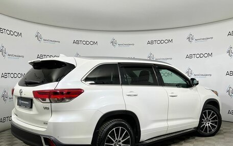 Toyota Highlander III, 2019 год, 3 995 000 рублей, 2 фотография
