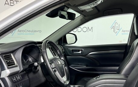 Toyota Highlander III, 2019 год, 3 995 000 рублей, 8 фотография