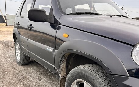 Chevrolet Niva I рестайлинг, 2010 год, 515 000 рублей, 2 фотография