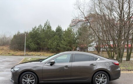 Mazda 6, 2019 год, 2 400 000 рублей, 3 фотография