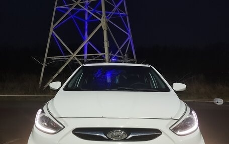 Hyundai Solaris II рестайлинг, 2013 год, 780 000 рублей, 3 фотография