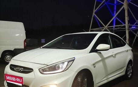 Hyundai Solaris II рестайлинг, 2013 год, 780 000 рублей, 2 фотография