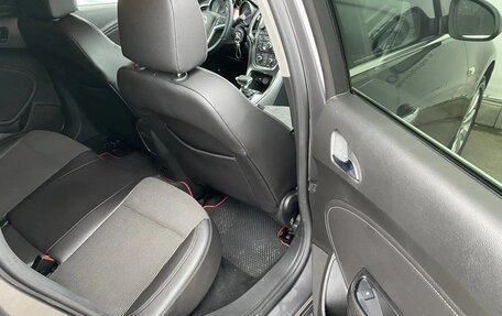 Opel Astra J, 2010 год, 720 000 рублей, 11 фотография