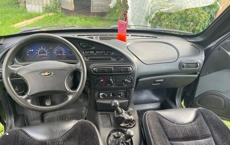 Chevrolet Niva I рестайлинг, 2004 год, 250 000 рублей, 11 фотография