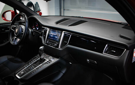 Porsche Macan I рестайлинг, 2017 год, 2 897 000 рублей, 26 фотография