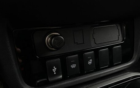 Mitsubishi Outlander III рестайлинг 3, 2019 год, 1 899 000 рублей, 21 фотография