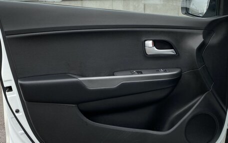 KIA Rio III рестайлинг, 2015 год, 999 000 рублей, 11 фотография