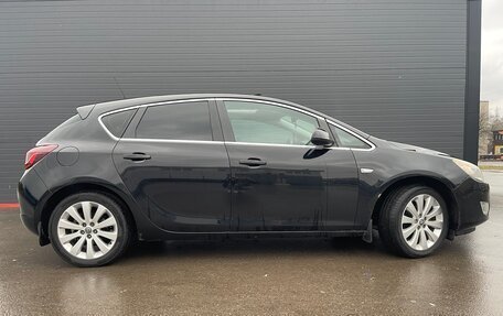 Opel Astra J, 2011 год, 650 000 рублей, 8 фотография