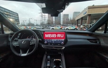 Lexus RX IV рестайлинг, 2023 год, 8 900 000 рублей, 33 фотография