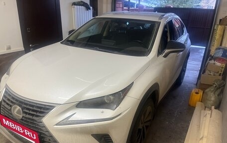 Lexus NX I, 2021 год, 4 600 000 рублей, 2 фотография