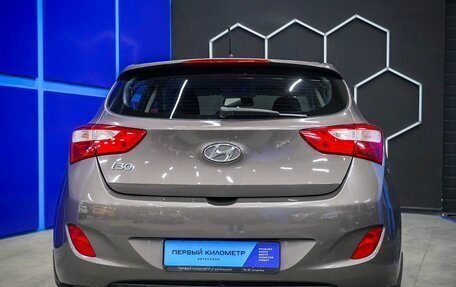 Hyundai i30 II рестайлинг, 2013 год, 1 300 000 рублей, 8 фотография