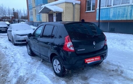 Renault Sandero I, 2013 год, 400 000 рублей, 5 фотография