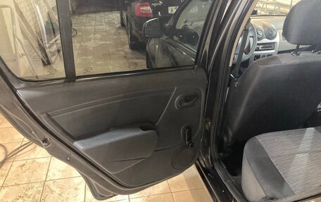 Renault Sandero I, 2013 год, 400 000 рублей, 28 фотография