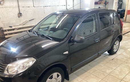 Renault Sandero I, 2013 год, 400 000 рублей, 33 фотография