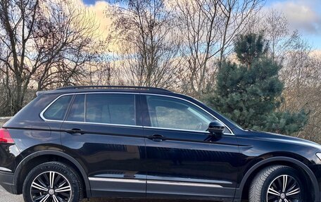 Volkswagen Tiguan II, 2018 год, 2 290 000 рублей, 5 фотография