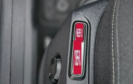 Volkswagen Tiguan II, 2018 год, 2 400 000 рублей, 11 фотография