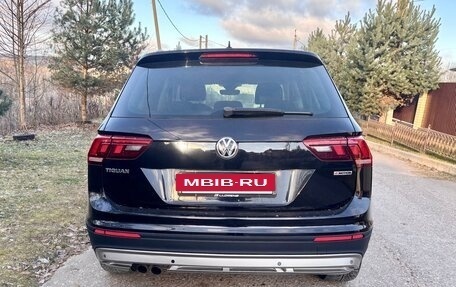 Volkswagen Tiguan II, 2018 год, 2 290 000 рублей, 6 фотография