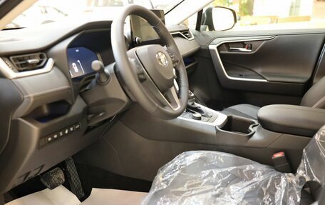 Toyota RAV4, 2025 год, 5 900 000 рублей, 10 фотография