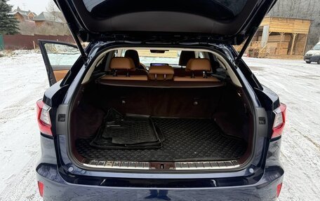 Lexus RX IV рестайлинг, 2017 год, 3 600 000 рублей, 5 фотография